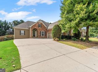 3875 Deer Run Dr, Cumming, GA 30028