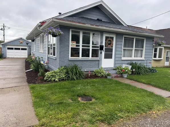 111 Maple Street, Sellersburg, IN 47172