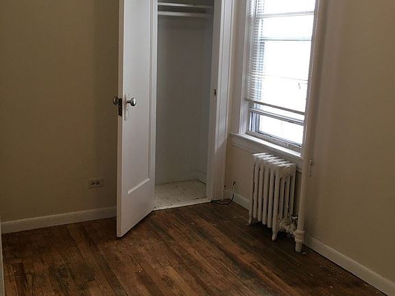 5th image of 3036 49th St APT 2N