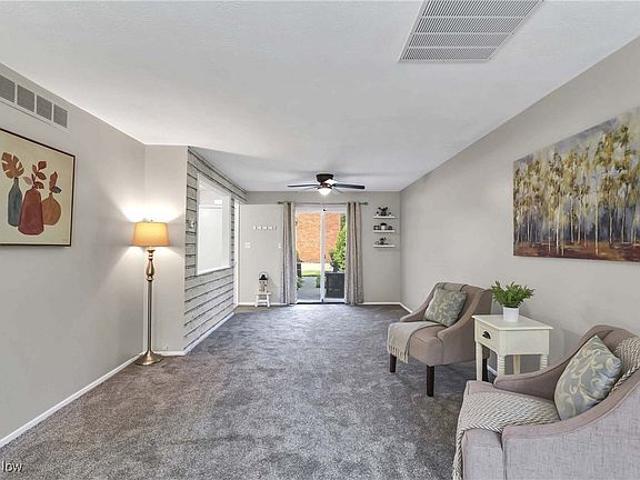 2nd image of 24600 Clareshire Dr