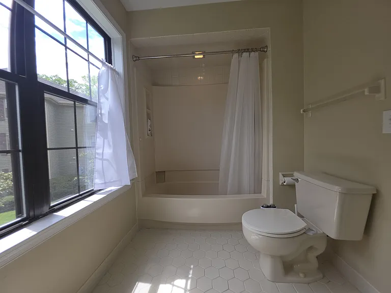 2708 Ridgefield Ct #2708 — Photo 5