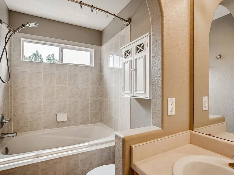 10594 Jewelberry Trl — Photo 2