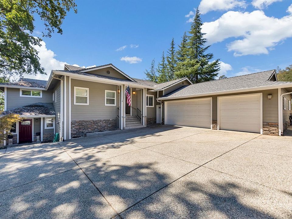 1st image of 13715 Gold Country Dr