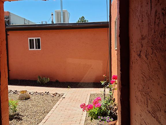 4th image of 227 N San Pedro St