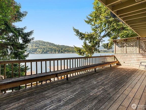 3rd image of 2225 Summit Lake Shore Road NW