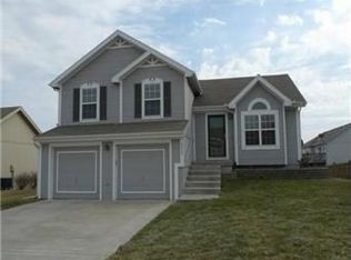 9005 NE 116th Ter, Kansas City, MO 64157
