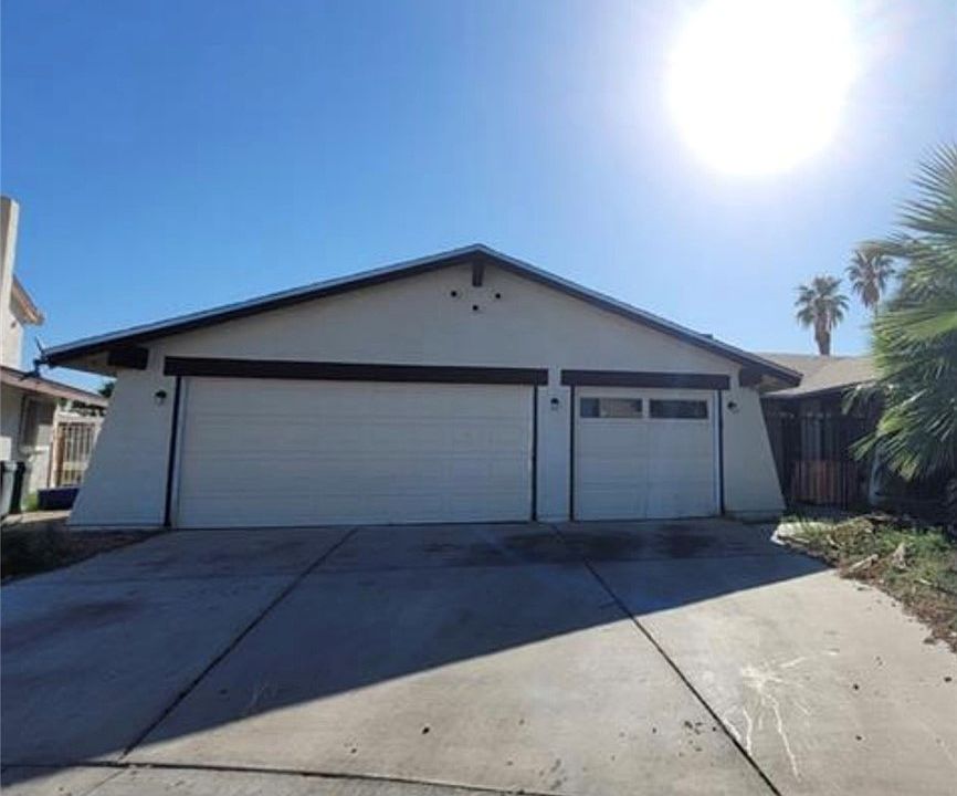1st image of 1673 Caliente Ct
