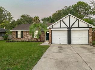 2786 Wood Hollow Dr, League City, TX 77573
