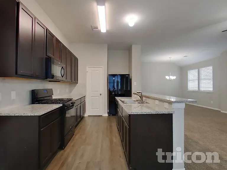 15607 Jackie Robinson Rd — Photo 6