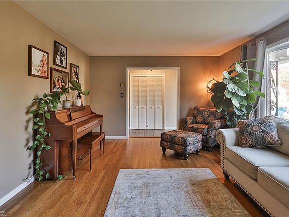 4th image of 1505 Kenwood Dr