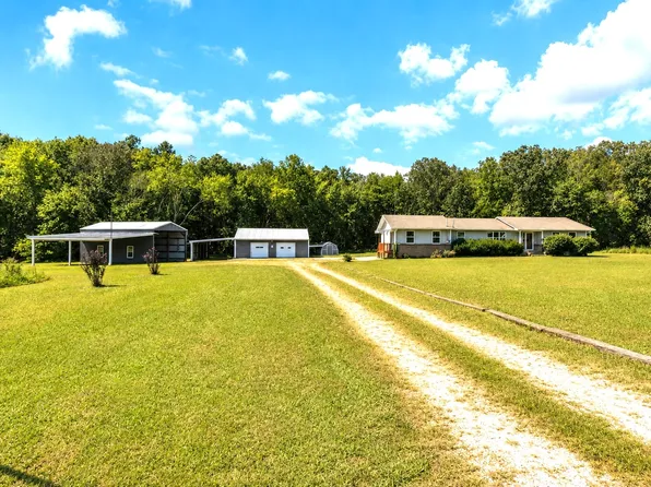 320 Ridgewood Dr, Manchester, TN 37355