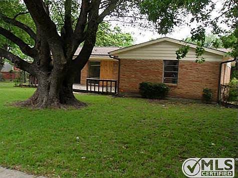 2nd image of 1808 Highland Dr