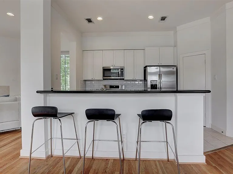 4208 Stanford St — Photo 17