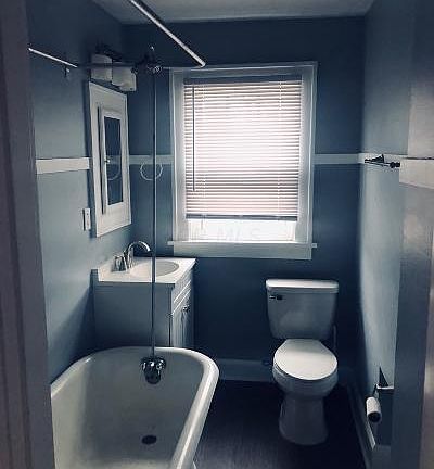 5th image of 108 W Lakeview Ave #10