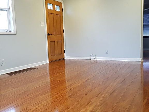 4th image of 91 Colby St