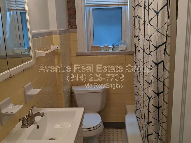 4933 Loughborough Ave — Photo 6