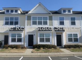 12672 Persimmon Tree Dr, Charlotte, NC