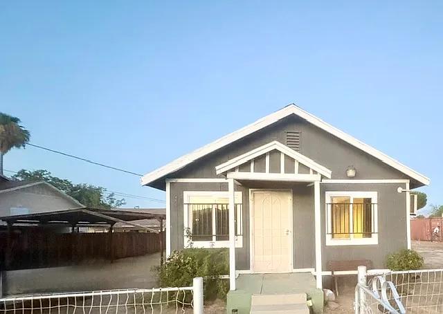 814 Fresno St