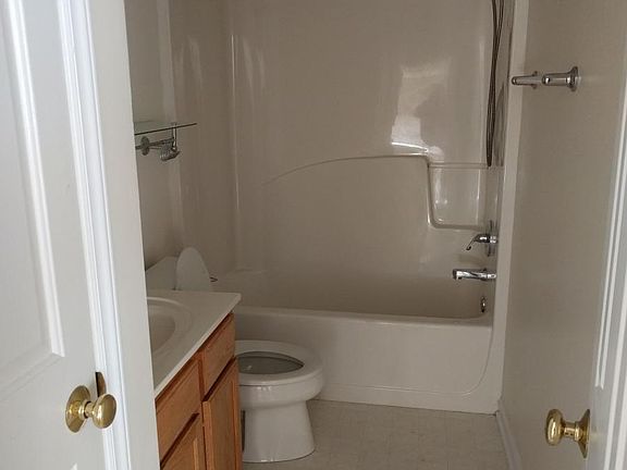 2nd Floor master bath