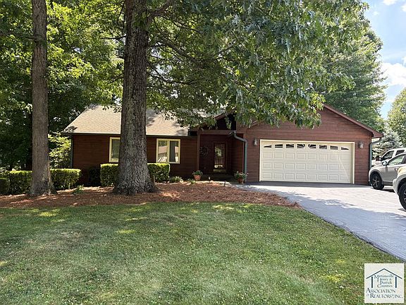 2nd image of 40 Quail Oaks Rd