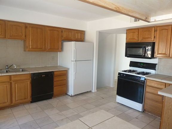 2nd image of 202 E Pebble Beach Dr