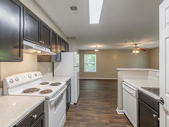 2nd image of 2925 Baby Ruth Ln #401-105