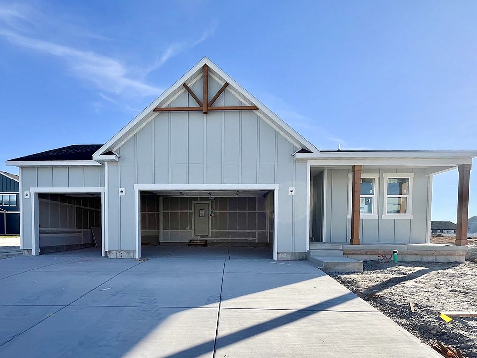 1st image of 1184 E Blackfeet Dr #501