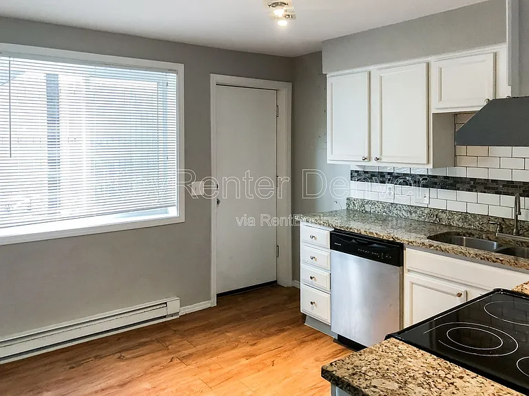 2445 Lawrence St #C — Photo 6