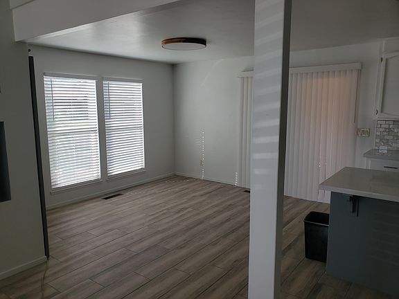 4th image of 1828 Rose Ave #1828