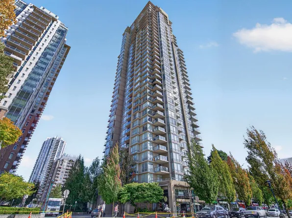 2980 Atlantic Ave #1803, Coquitlam, BC V3B 0G2