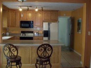 2925 W Fawkesway Dr, Bloomington, IN 47404