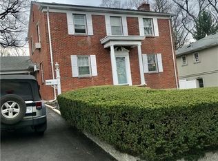 34 Tyndale Pl, Yonkers, NY 10701
