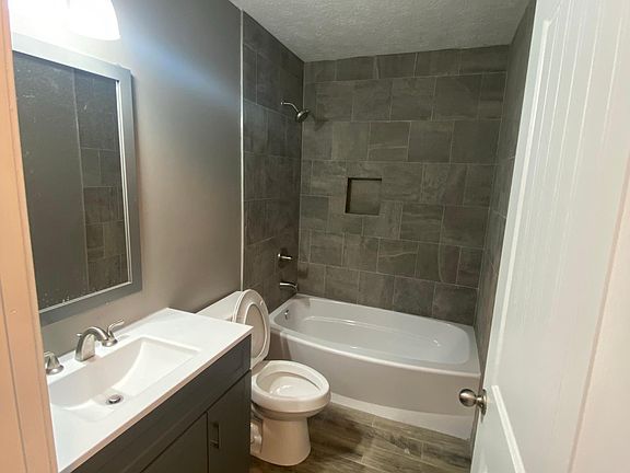 3rd image of 7450 Palomino Dr