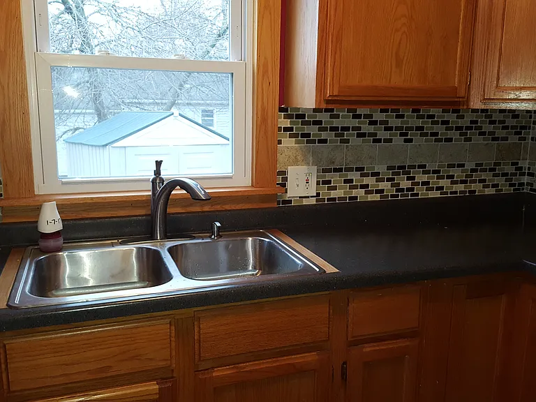 801 Cedar Ave — Photo 4
