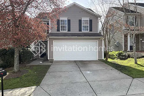 2860 Englewood Dr Photo 1