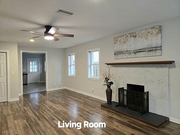 4th image of 131 South St