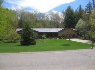1353 Ortman Rd, Marquette, MI 49855