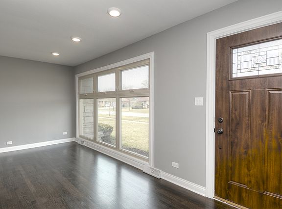3rd image of 471 N Highland Ave