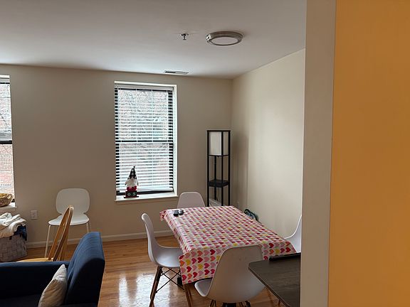 4th image of 2016 Massachusetts Ave #2