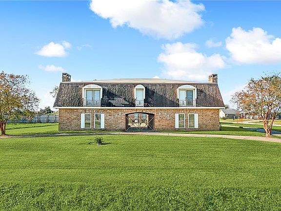 2nd image of 177 Farm Rd