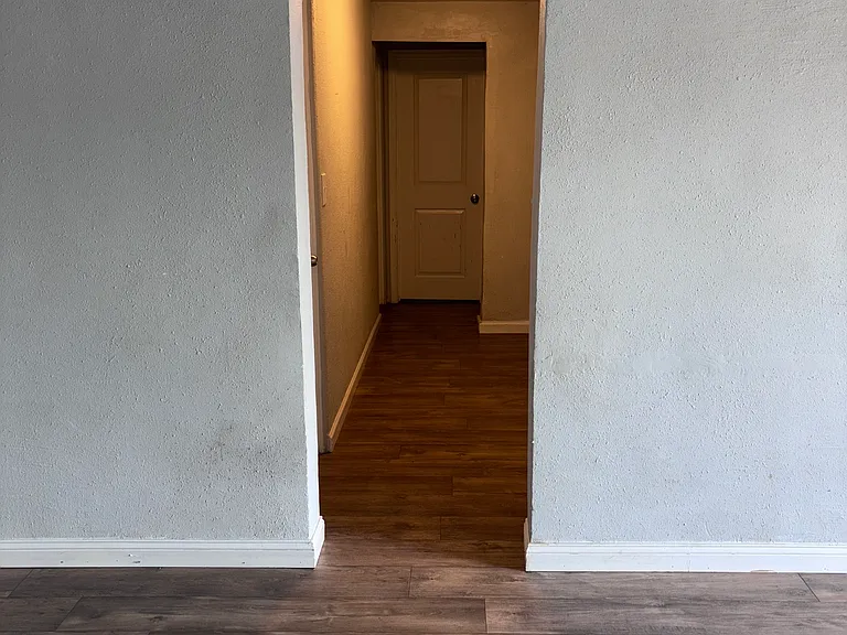 1350 Kingston St #2 — Photo 3