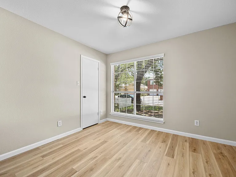 1806 Rusty Nail Loop — Photo 22