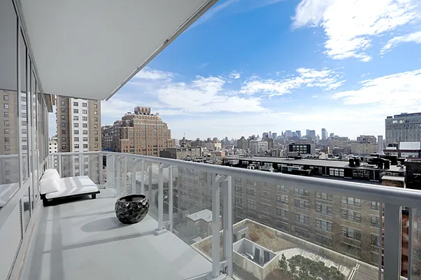 Sold by Town Residential | media 5