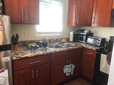 2nd image of 639 Carolina St #B
