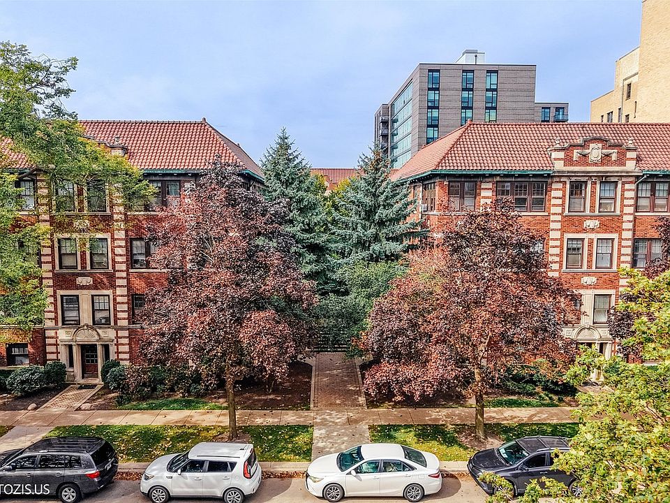 1st image of 846 Hinman Ave APT 2