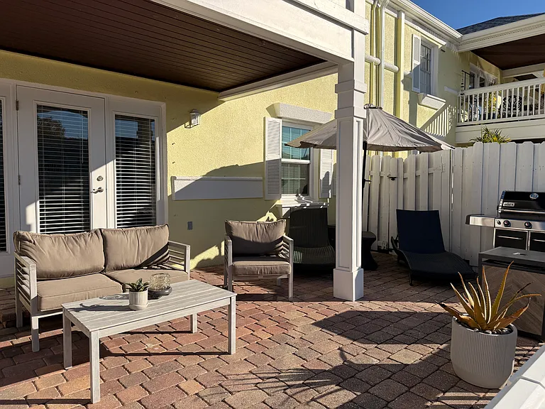 5005 Coquina Key Dr SE #B — Photo 18