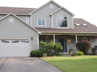 6 Whiteface St, South Burlington, VT 05403