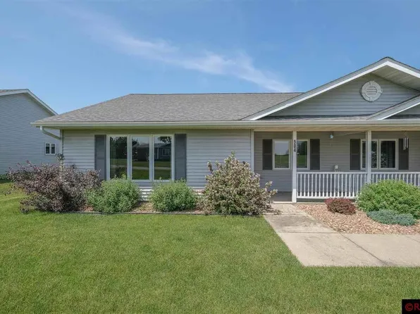 504 Hague Ave S, Hollandale, MN 56045