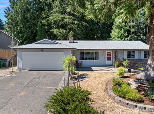 528 NE Valley Oak Dr, Bremerton, WA 98311
