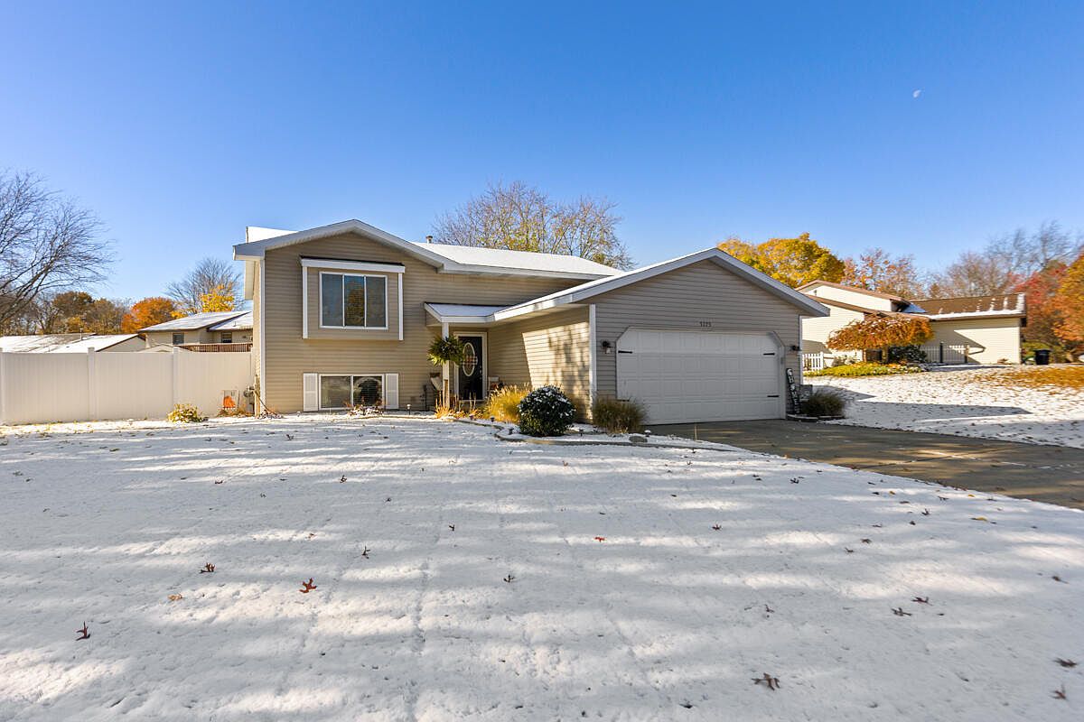 I**Ｎ 5275 Pinnacle Dr SW, Wyoming, MI 49519 | Zillow